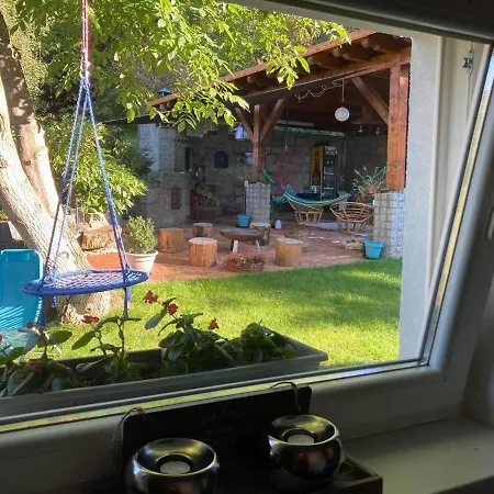 Апартаменты Pod Uwalonym Debem