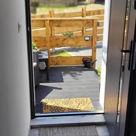 Apartment Pod Uwalonym Debem
