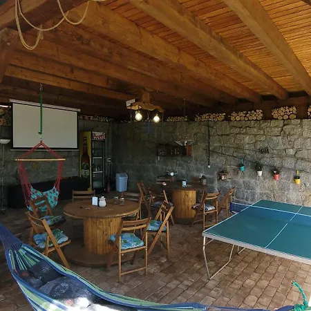 Pod Uwalonym Debem *