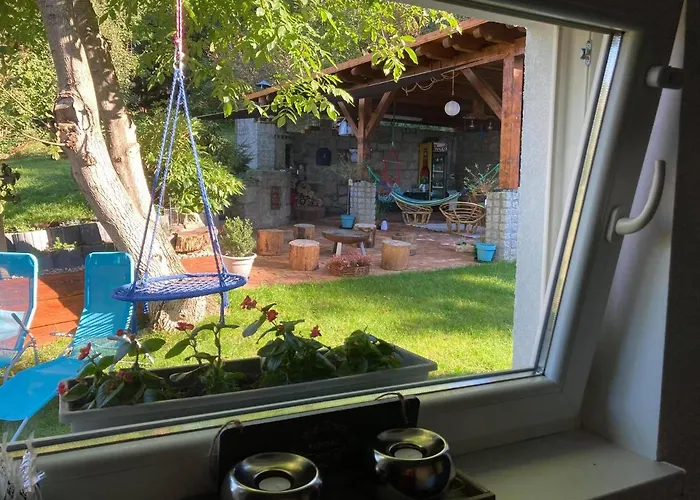 شقة Pod Uwalonym Debem