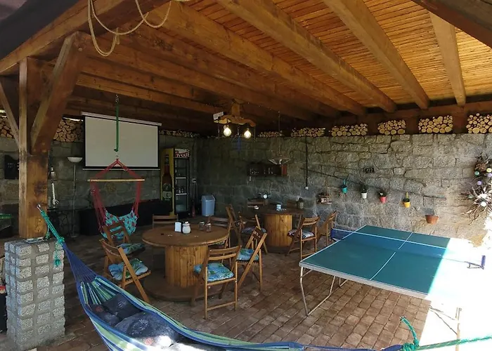 Pod Uwalonym Debem *