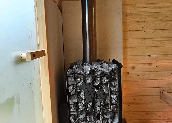 Pod Uwalonym Debem *